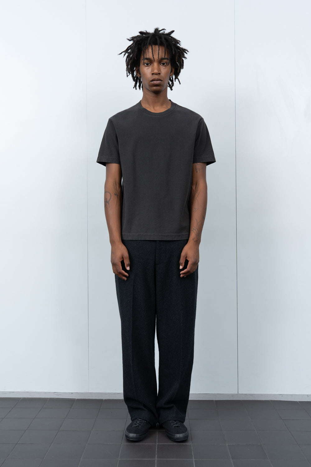 NEP T-SHIRT - PIGMENT CHARCOAL