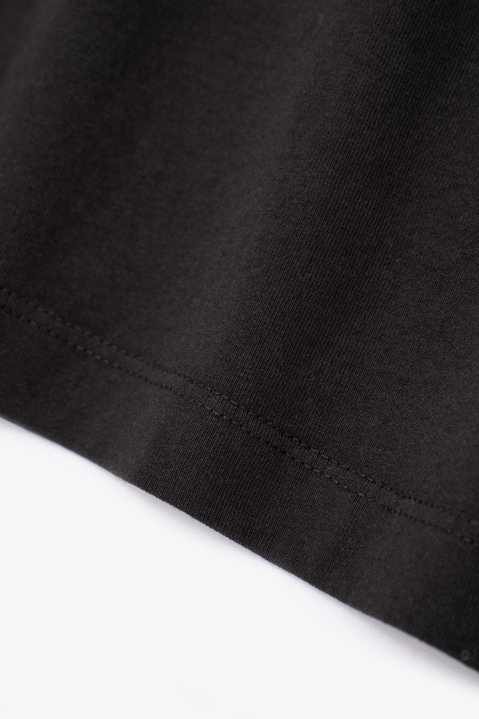 Close-up of fabric ripple of LW103 Municipal Pocket T-shirt in shadow