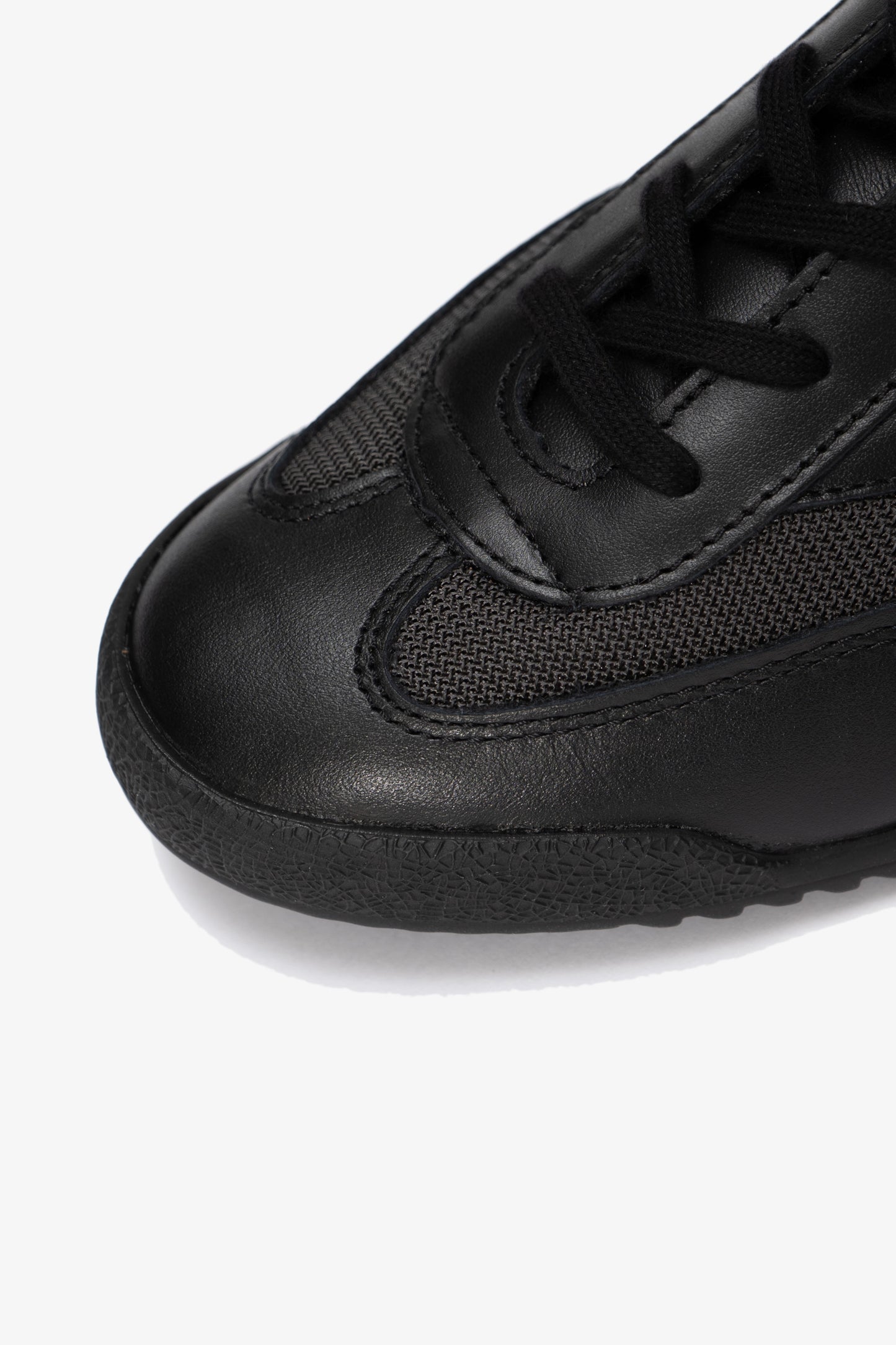 LW - C x ROF German Military Trainer - GUNMETAL