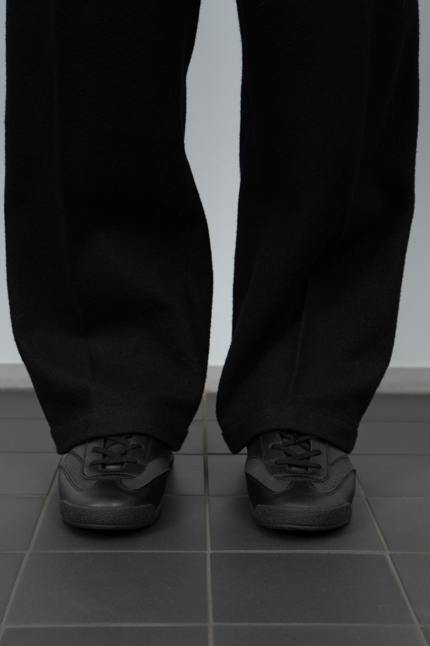 LW - C x ROF German Military Trainer - GUNMETAL