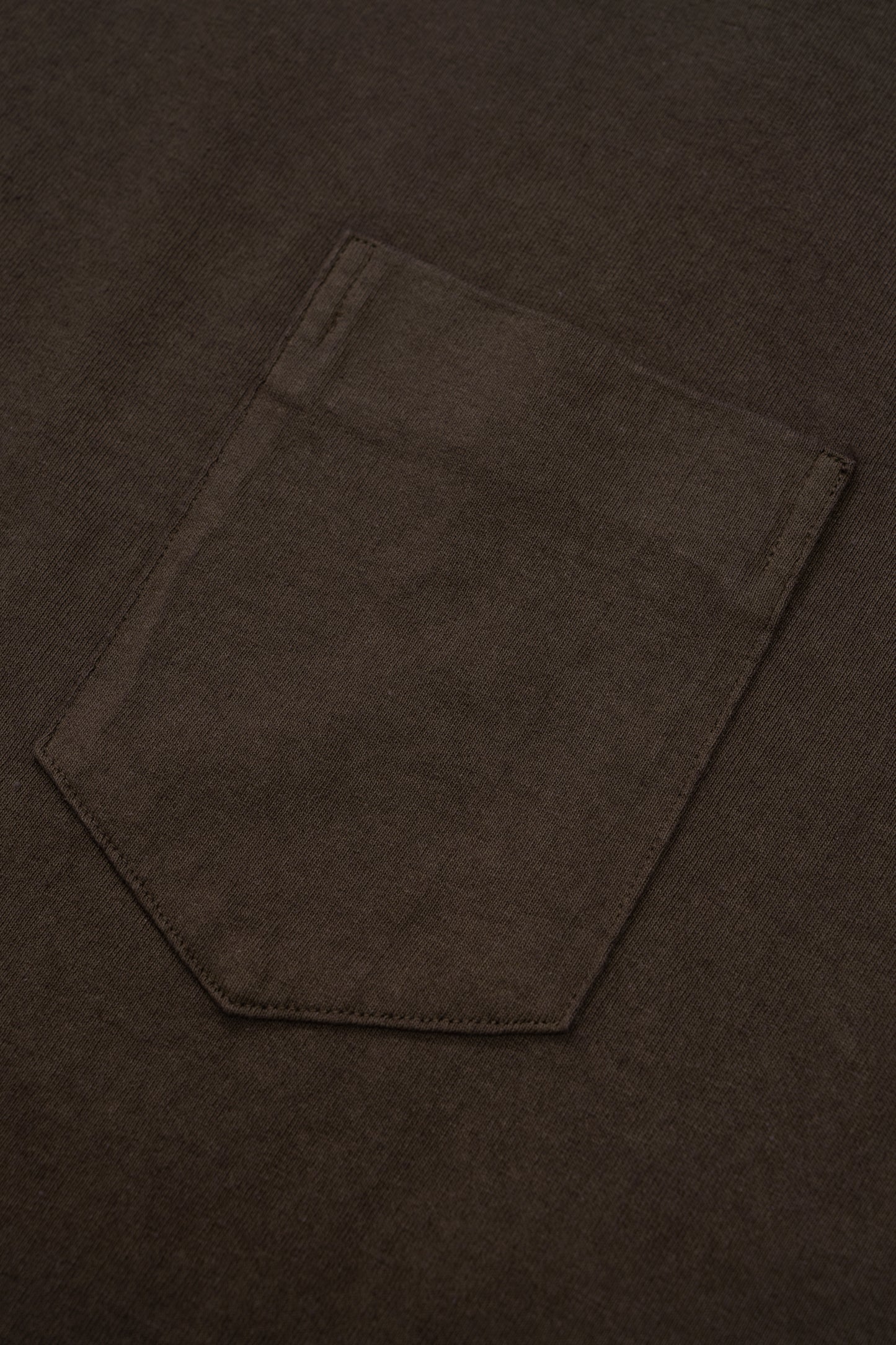 BALTA POCKET T-SHIRT - BLACK OLIVE