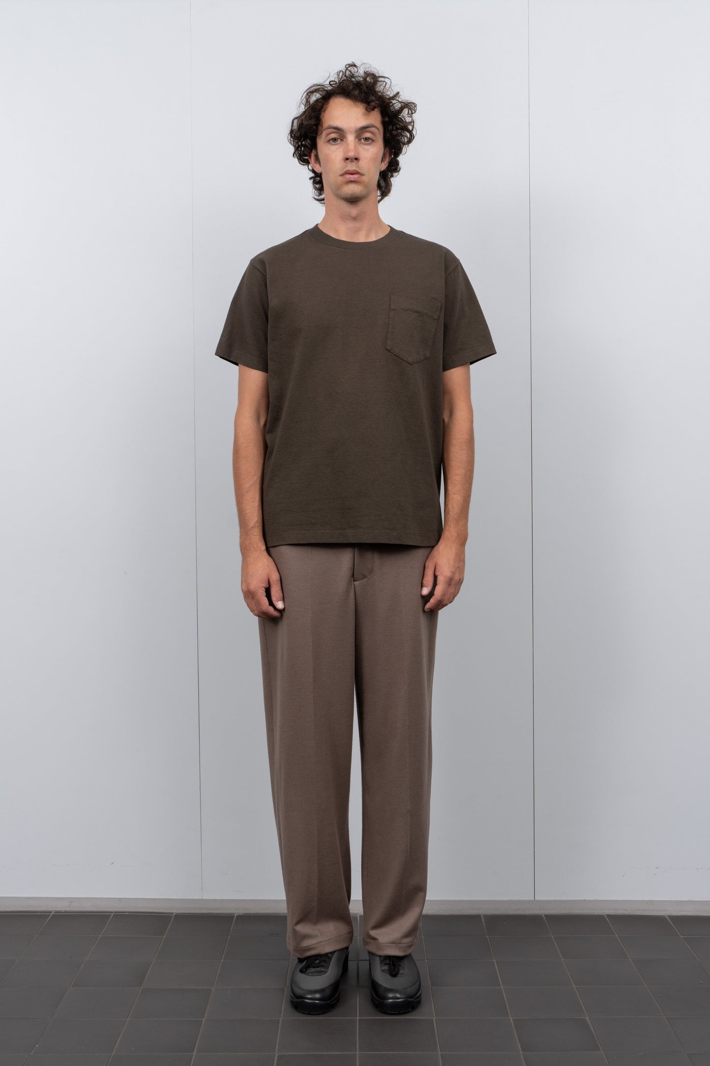 BALTA POCKET T-SHIRT - BLACK OLIVE