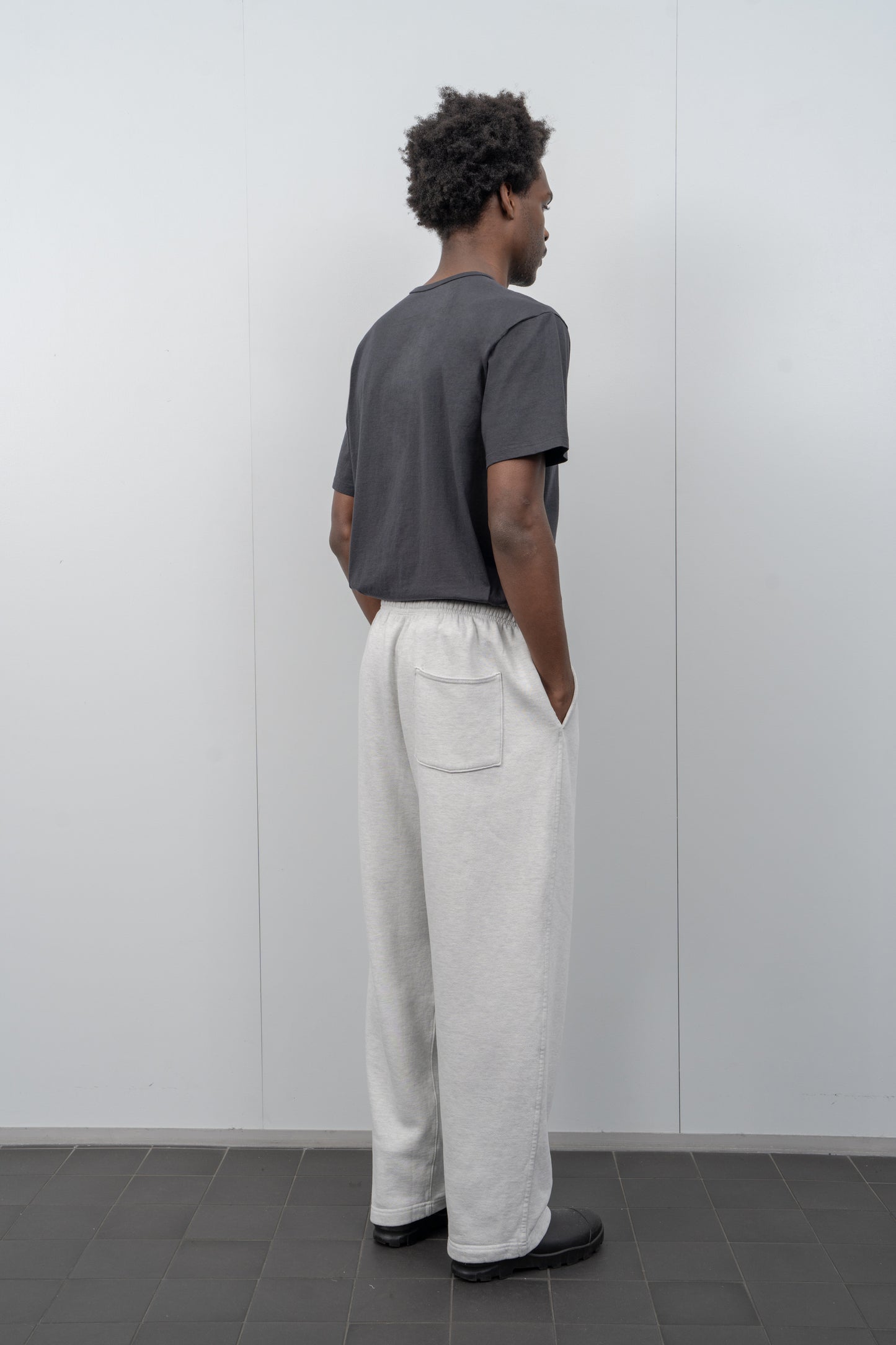 MIDWEIGHT SWEATPANT - HEATHER GREY