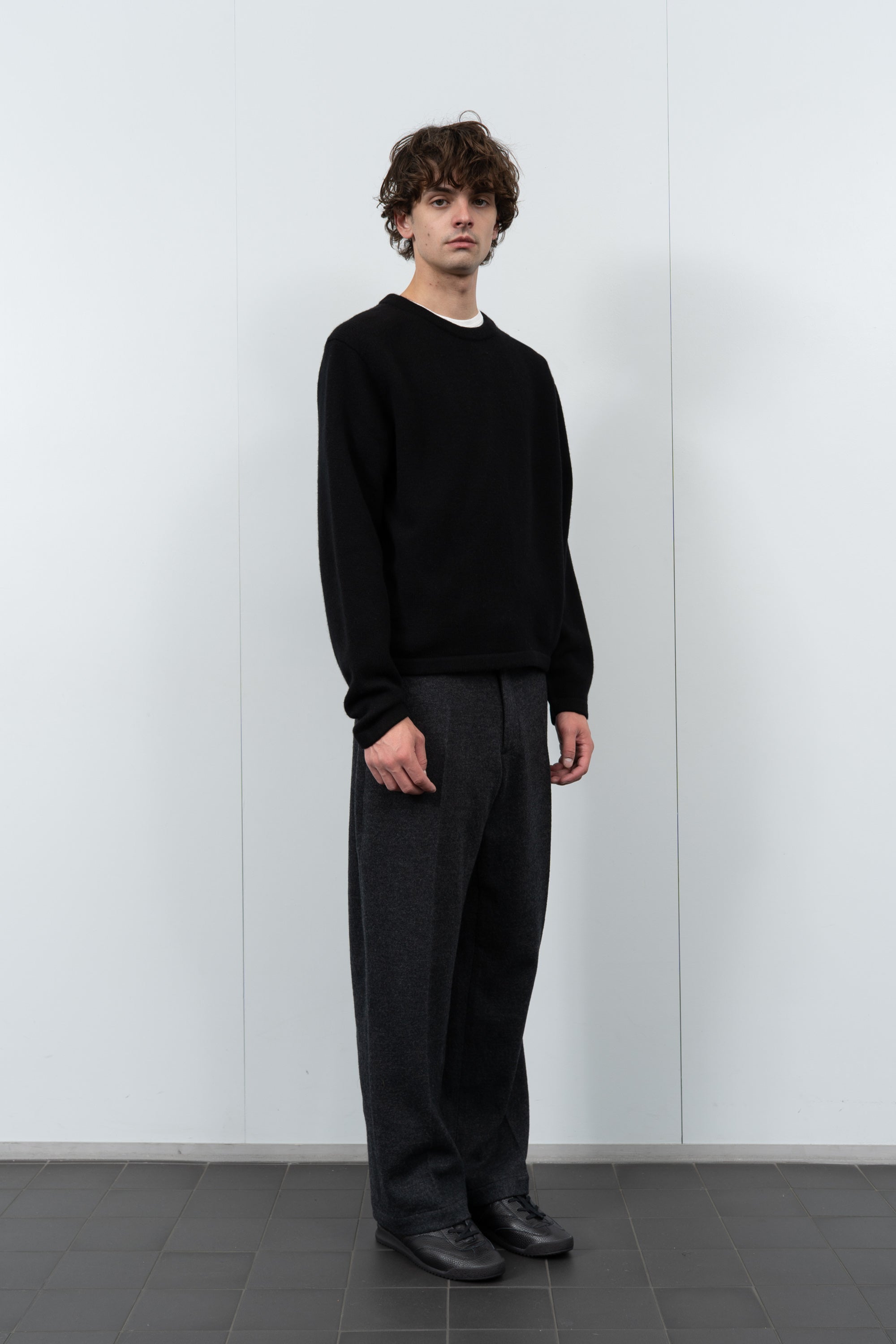 WOOL CASHMERE SWEATER - BLACK