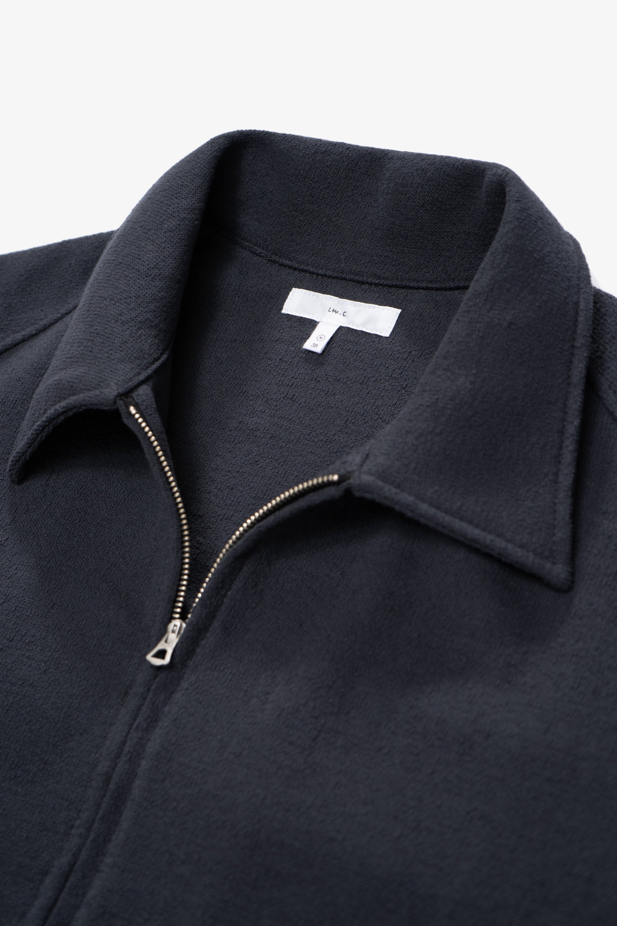 Front zipper detail of LW1680TEX Textured Coach Jacket