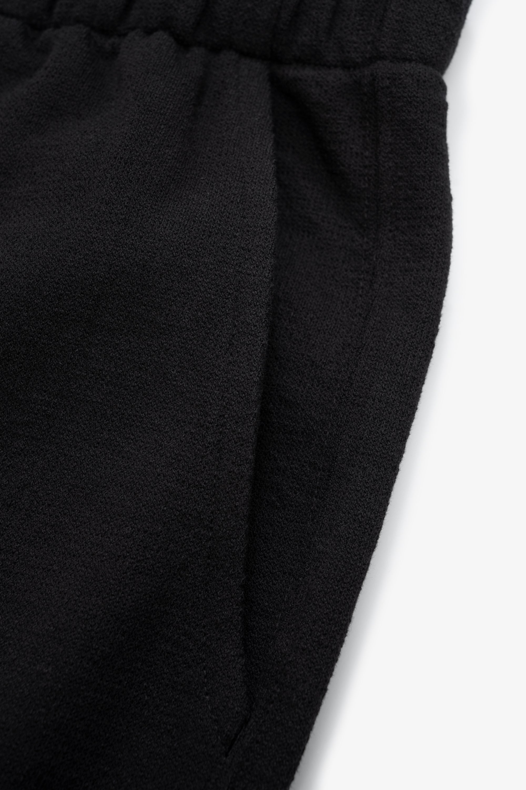 TEXTURED LOUNGE SHORT - BLACK