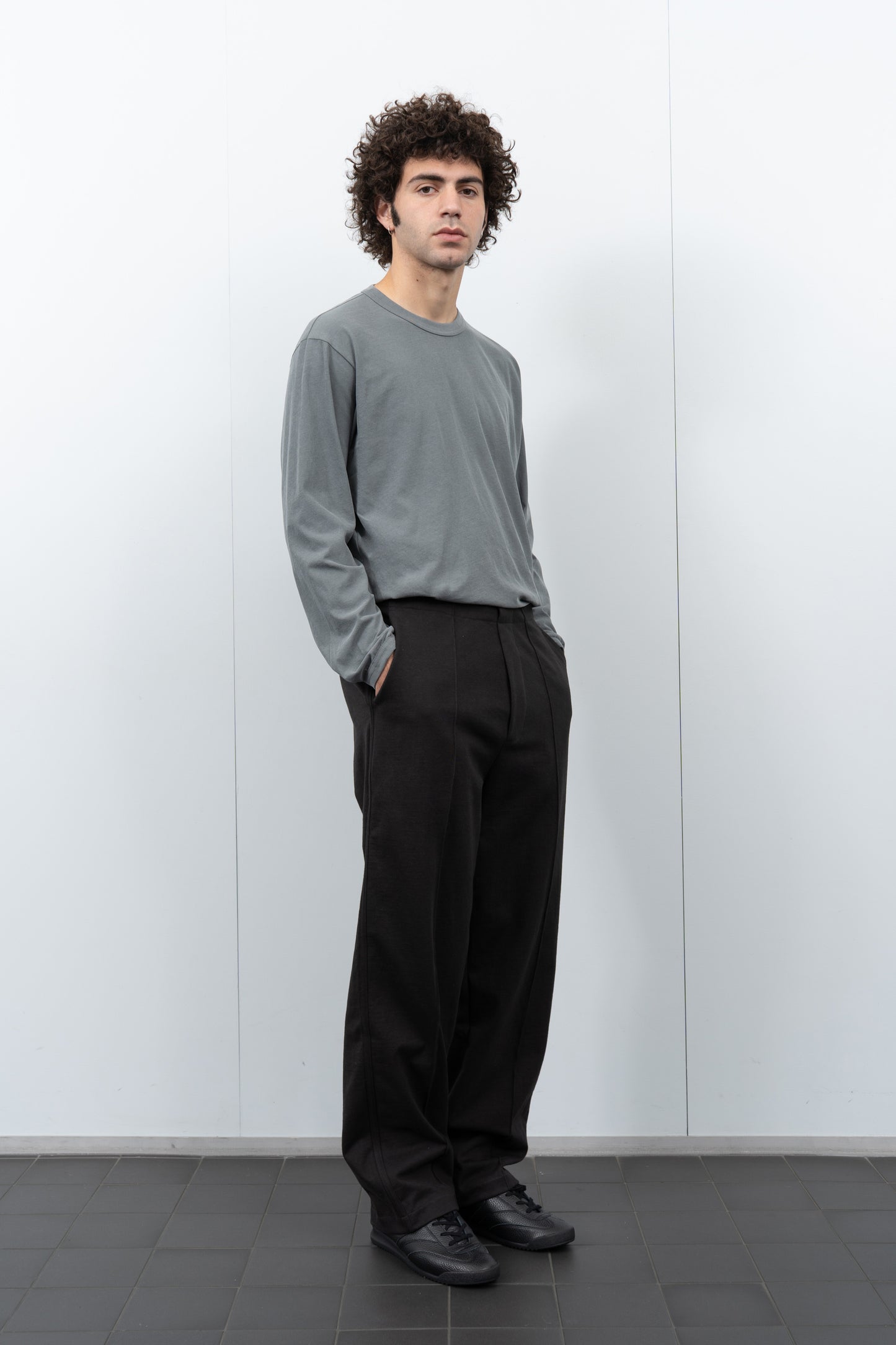 LW210LS Two Tone LS on a model