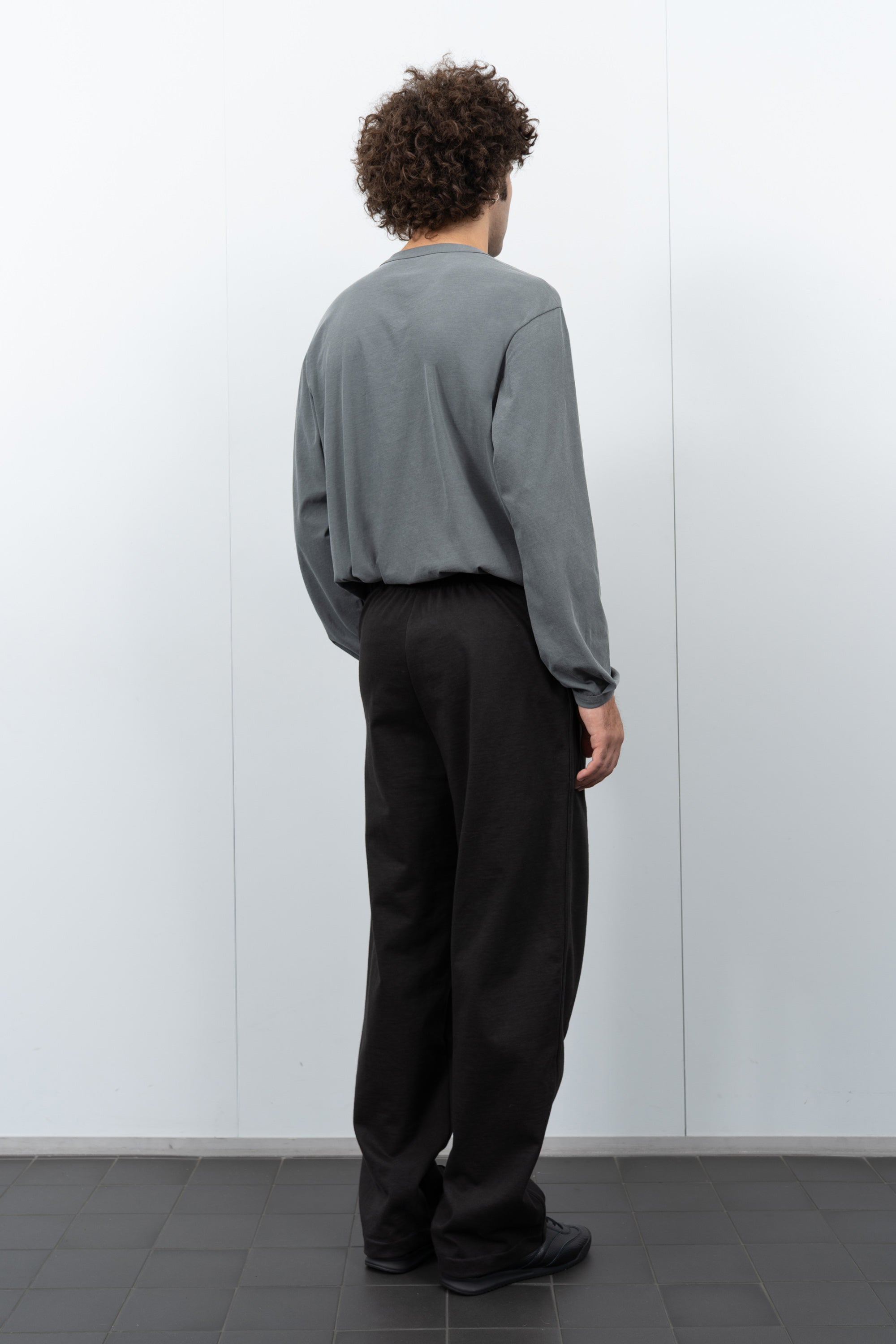 LW210LS Two Tone LS on a model