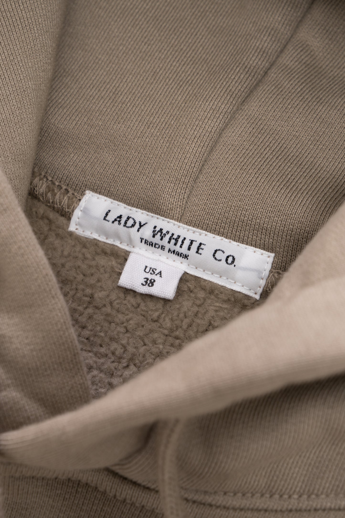 LW - C HOODIE - ALMOND