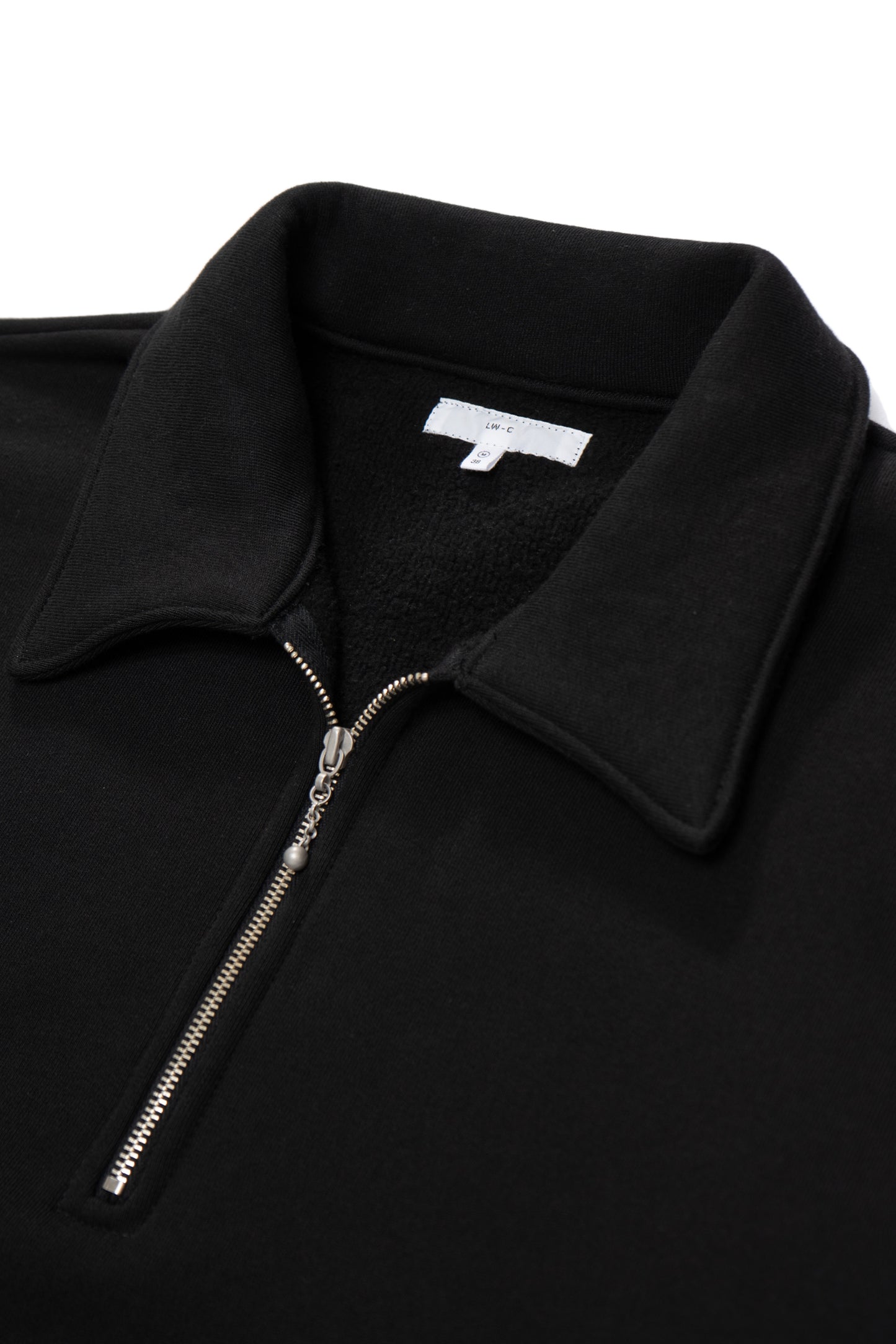 Collar detail of LW636C Quarter Zip Sweatshirt