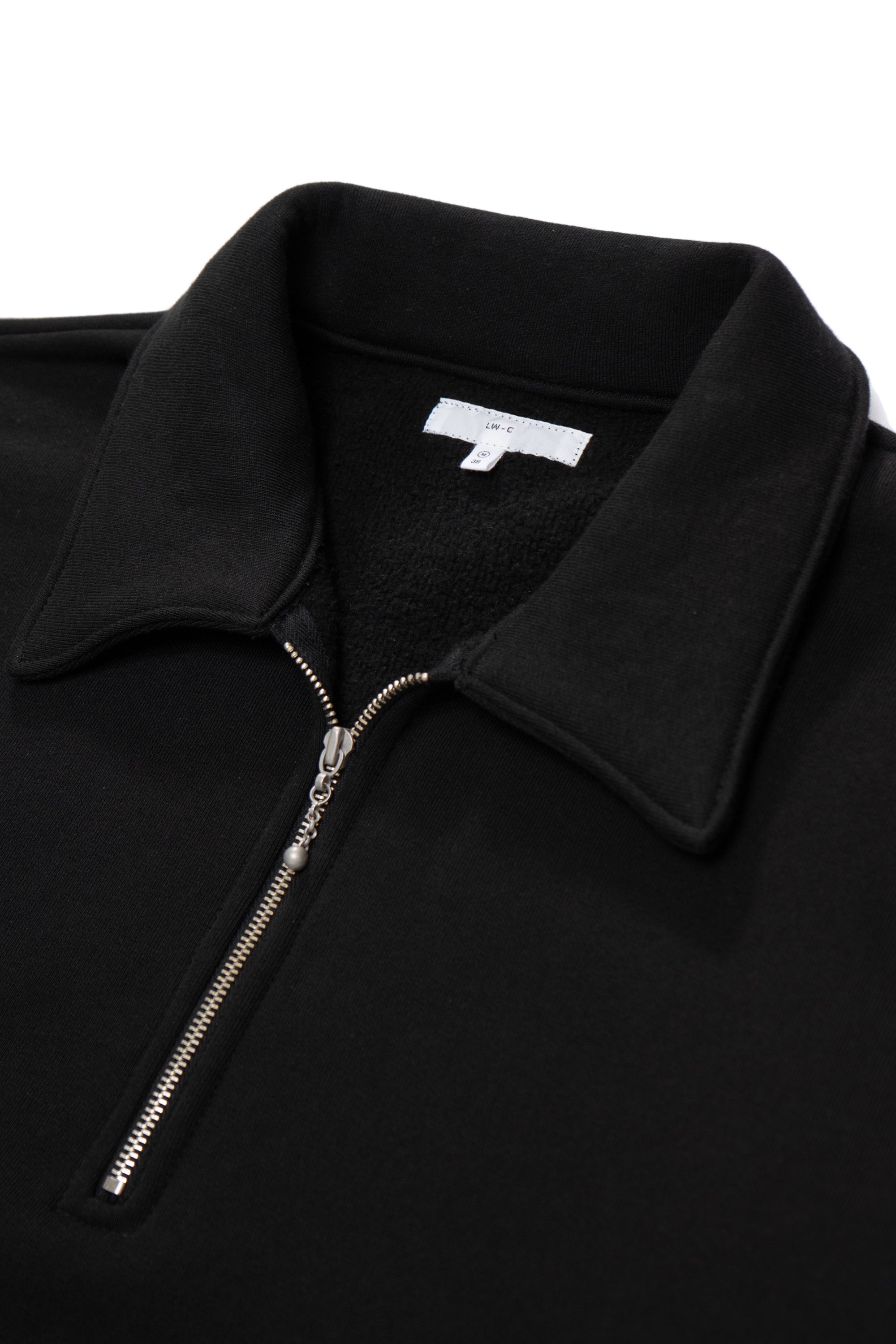 Collar detail of LW636C Quarter Zip Sweatshirt