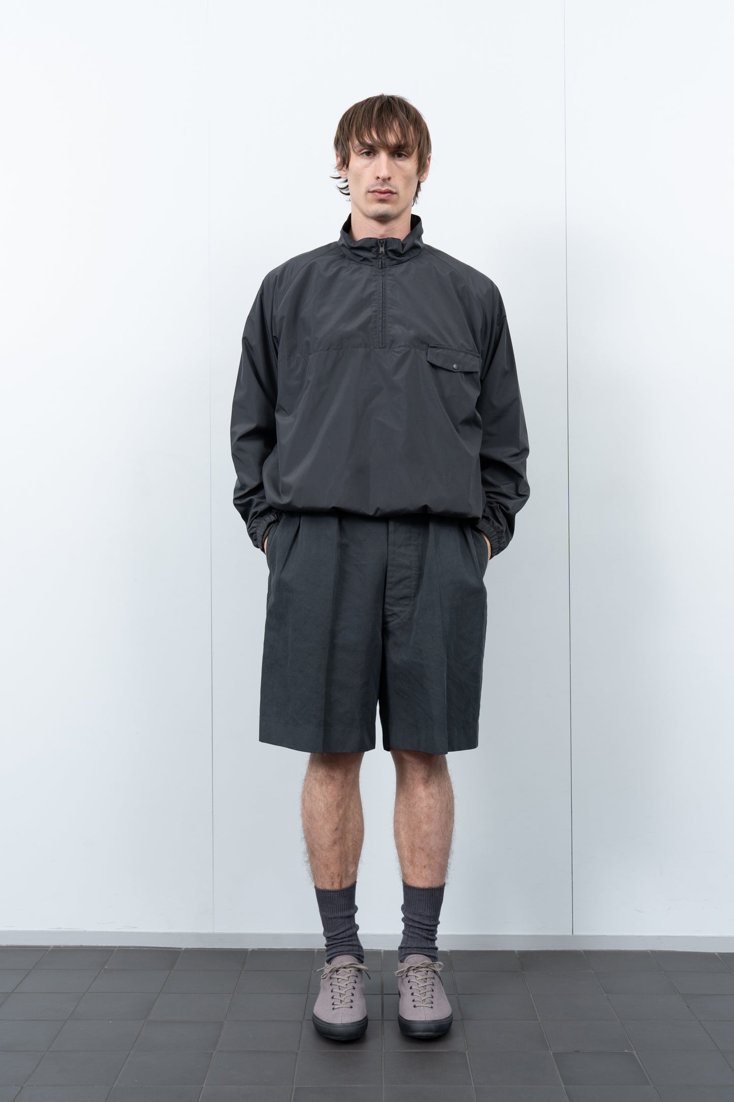 LW - C x KAPTAIN SUNSHINE COTTON LINEN SHORT - CHARCOAL