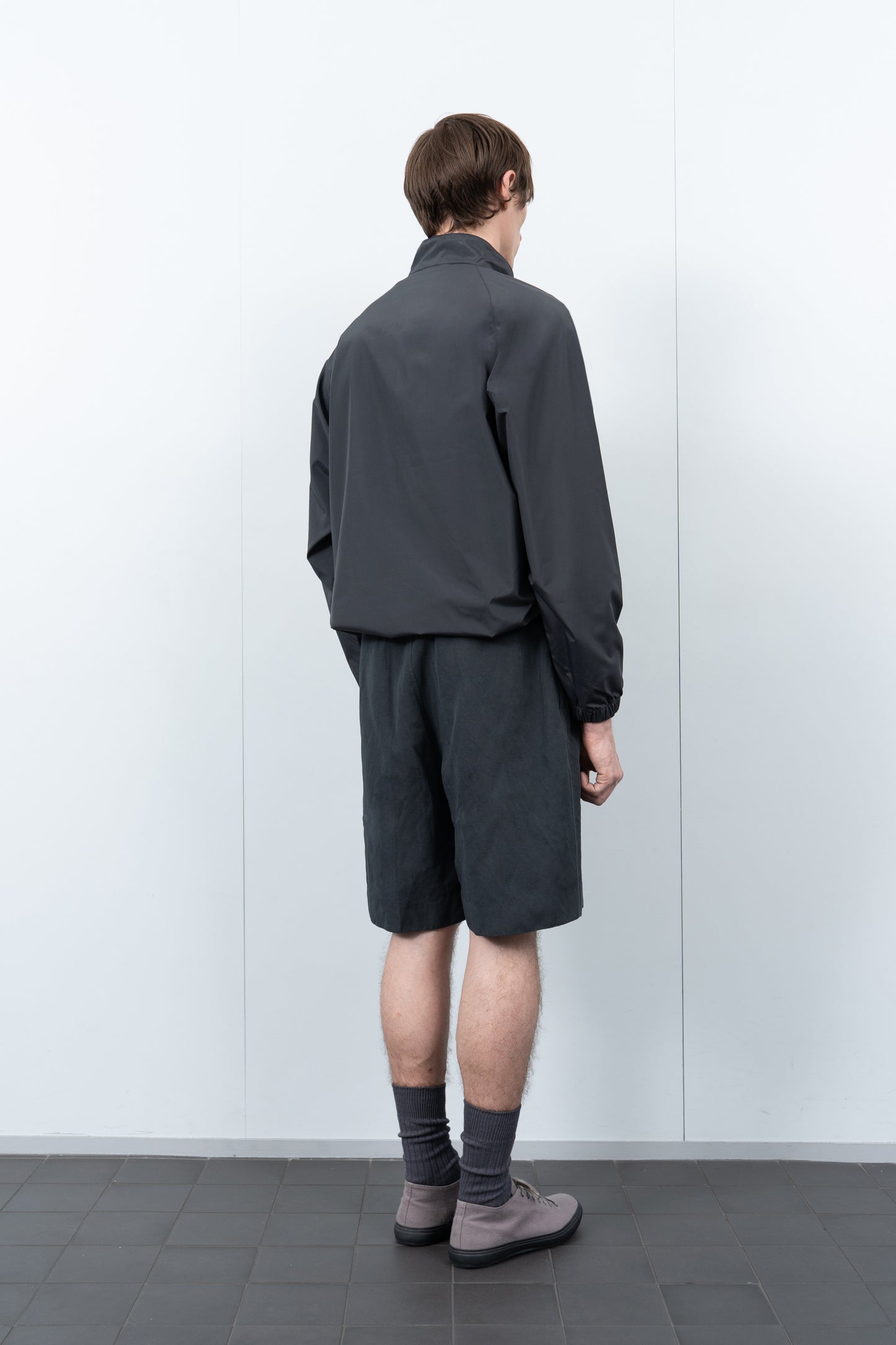 LW - C x KAPTAIN SUNSHINE COTTON LINEN SHORT - CHARCOAL