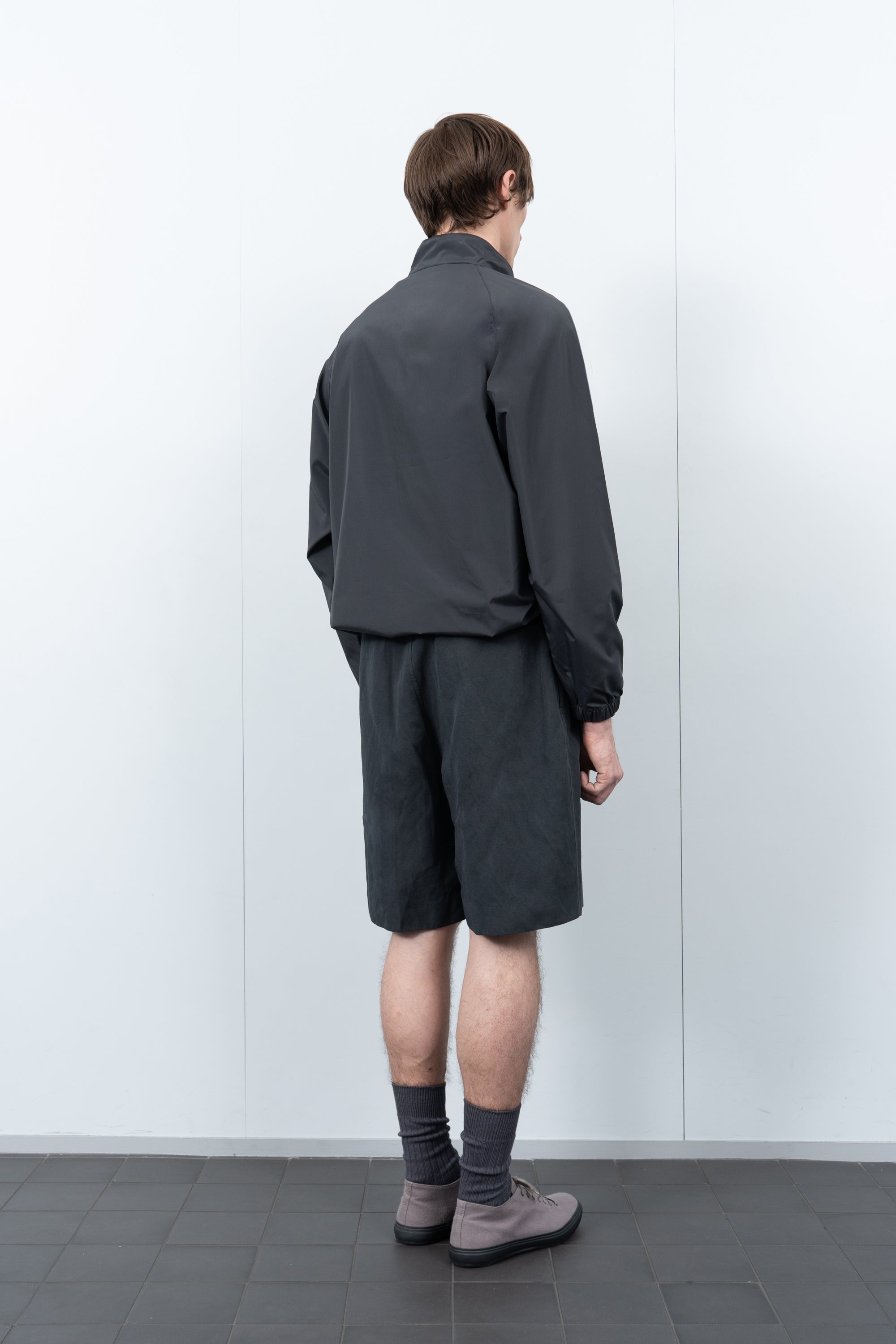 LW - C x KAPTAIN SUNSHINE COTTON LINEN SHORT - CHARCOAL