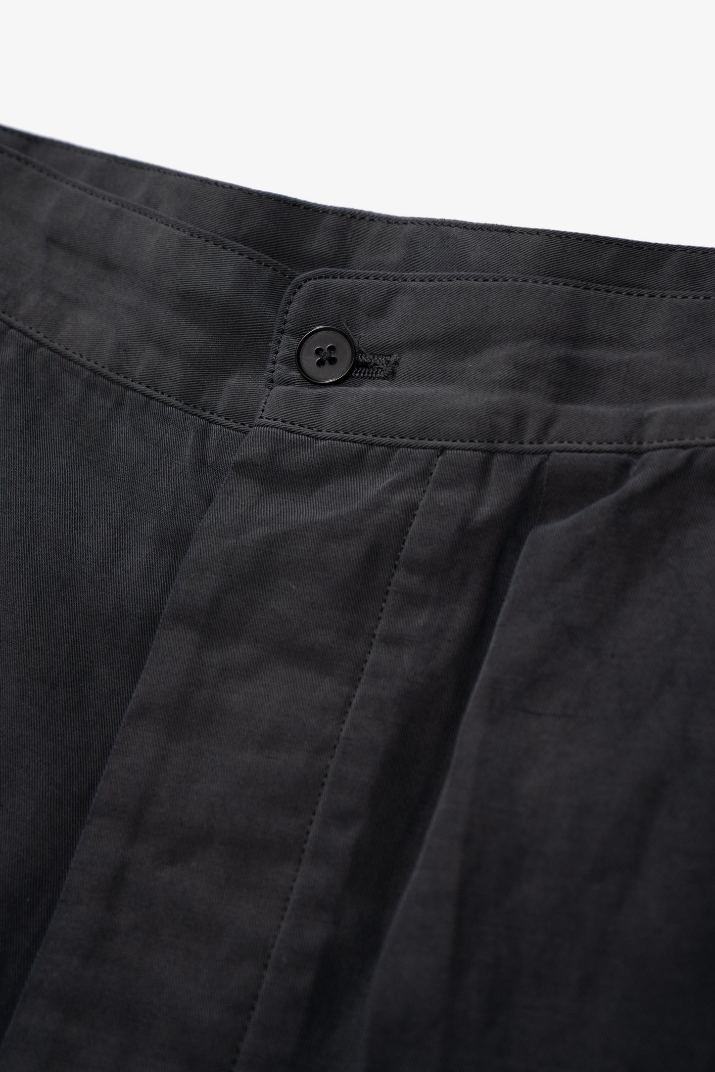 LW - C x KAPTAIN SUNSHINE COTTON LINEN SHORT - CHARCOAL