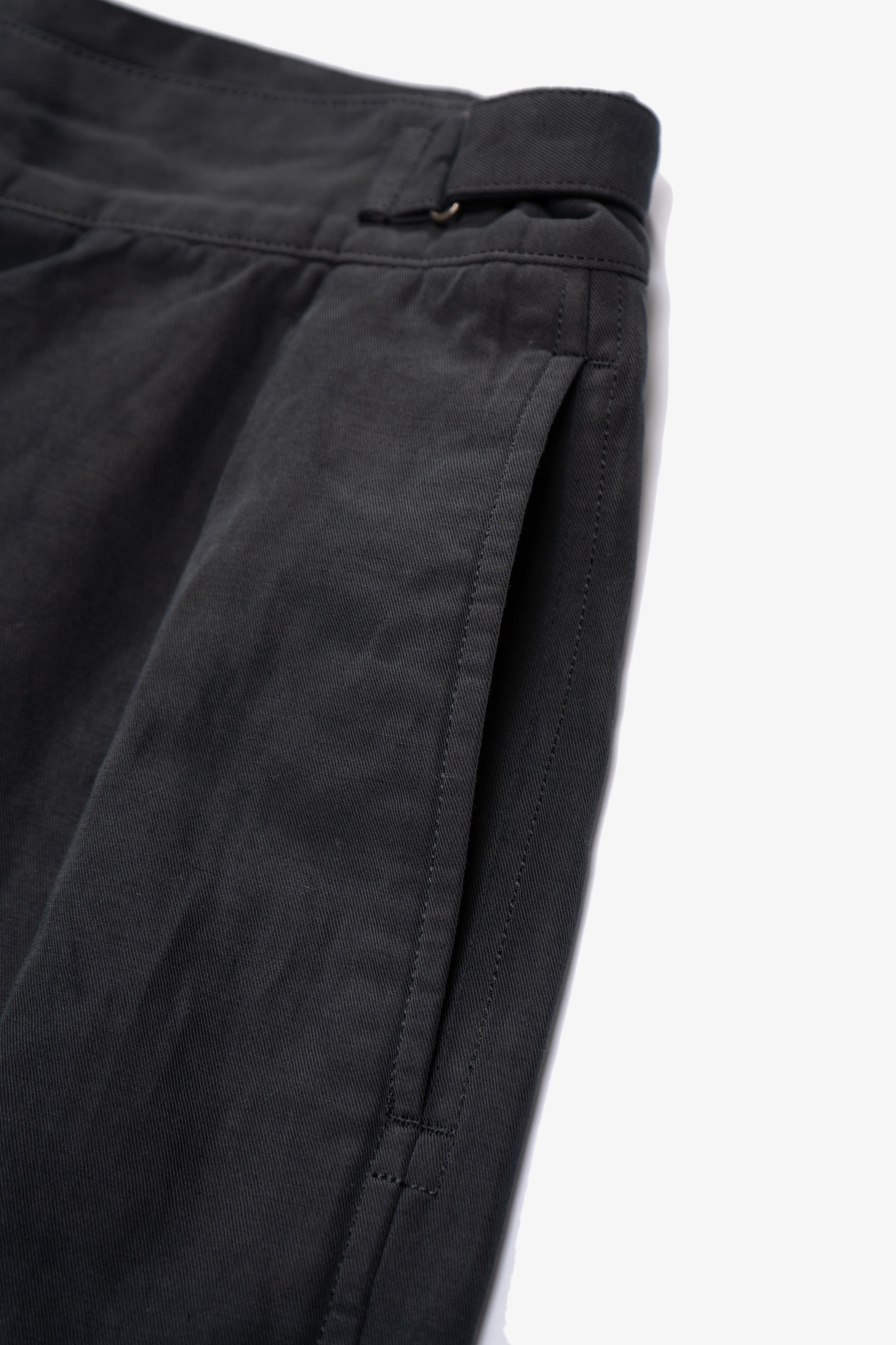 LW - C x KAPTAIN SUNSHINE COTTON LINEN SHORT - CHARCOAL