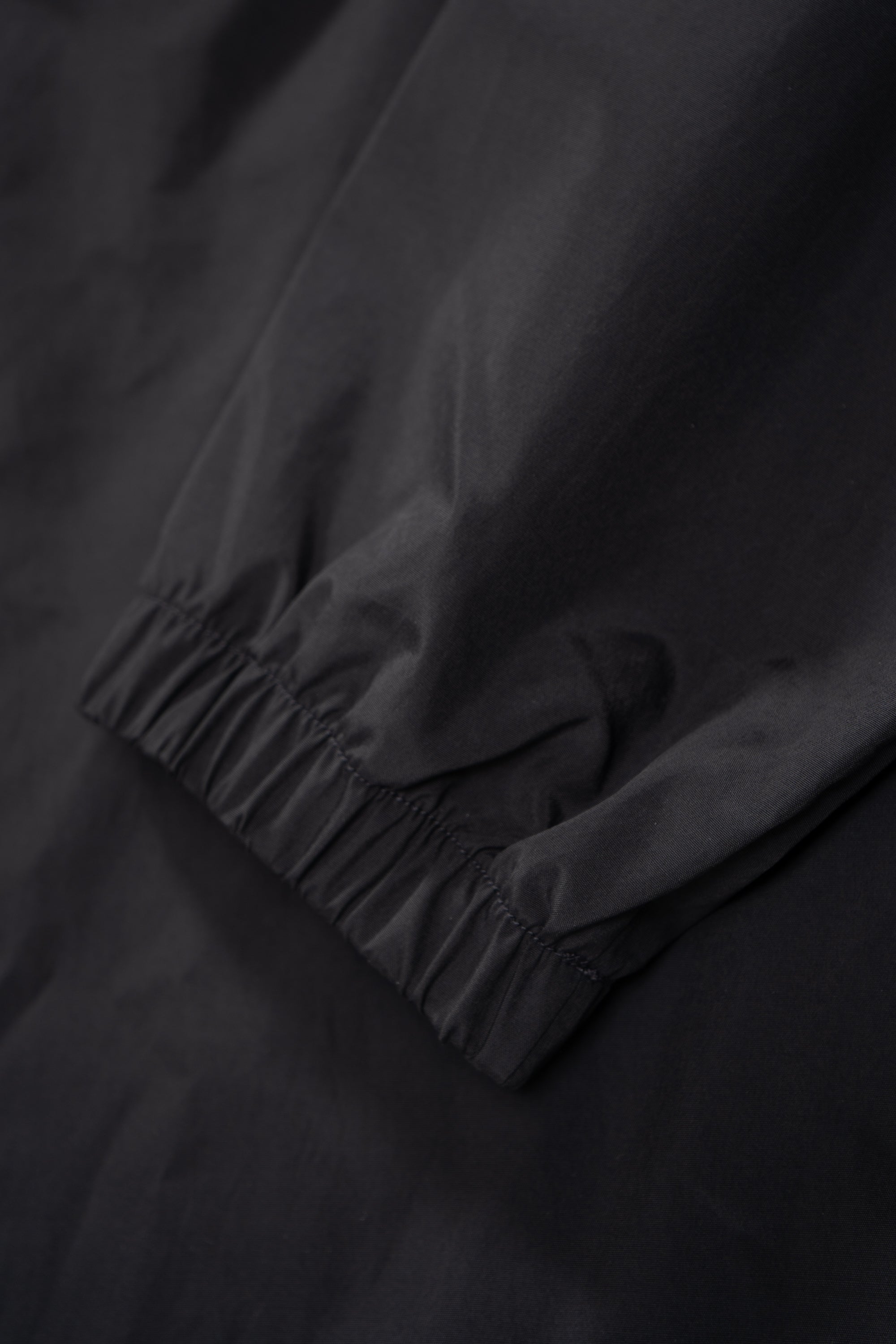 LW - C x KAPTAIN SUNSHINE SILK POLY PULLOVER - ANTHRACITE