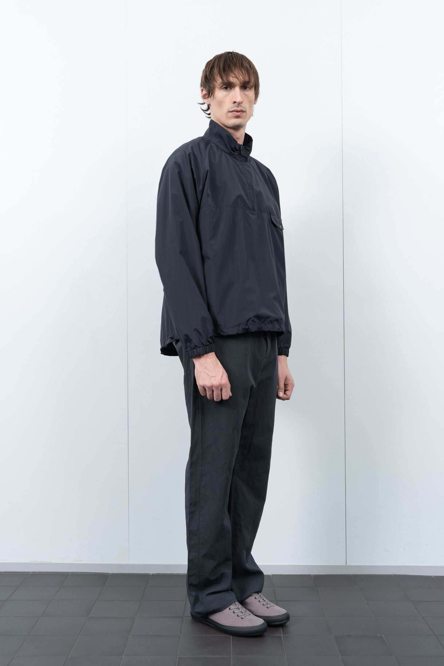 LW - C x KAPTAIN SUNSHINE SILK POLY PULLOVER - ANTHRACITE